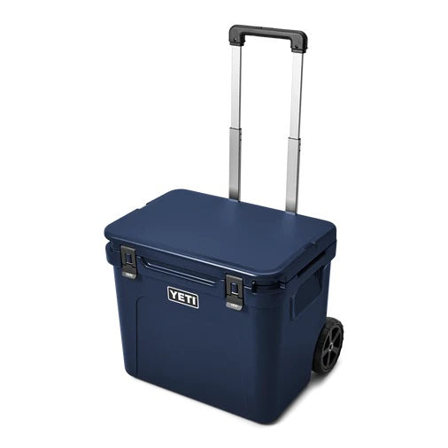 Yeti Roadie 60 Wheeled Hard Cooler [cl:navy]